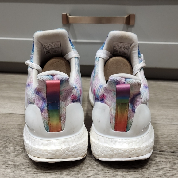 Adidas Ultra Boost Tie-Dye Sneakers - Picture 8 of 8